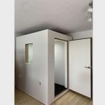 Cabine d'insonorisation compacte